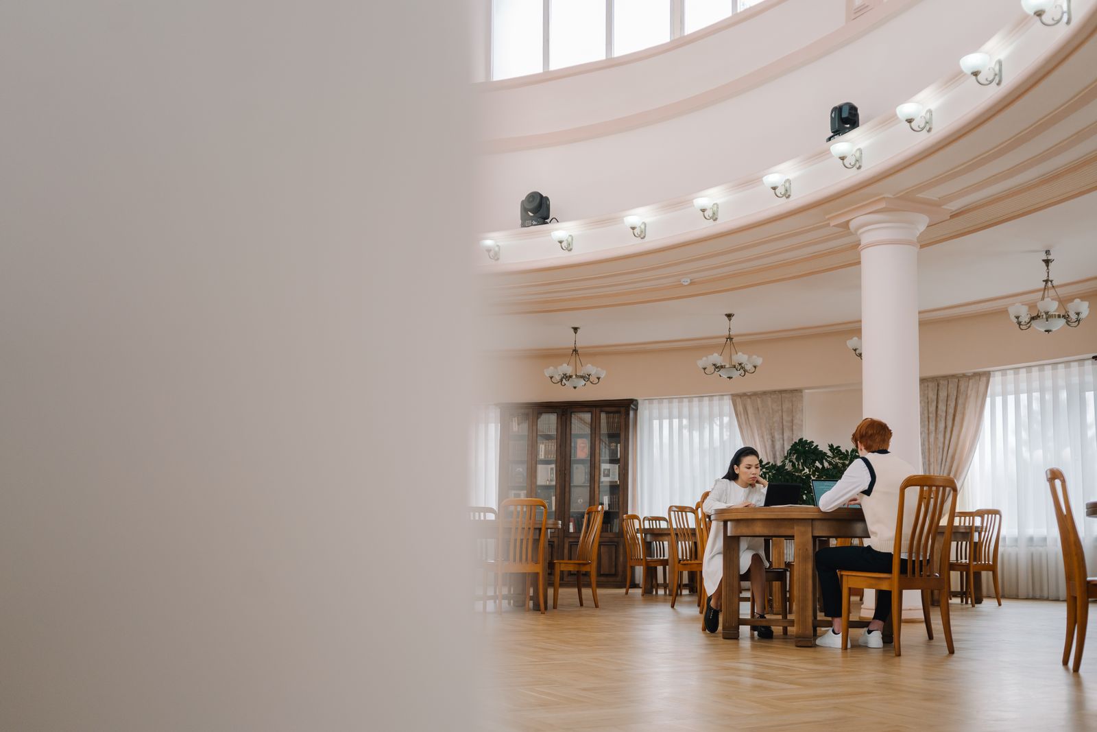 BBA vs B.Com: Which Degree Should You Choose?
